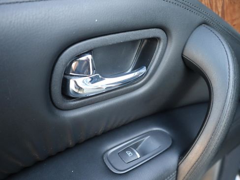 Used 2022 Nissan Armada SL image 41