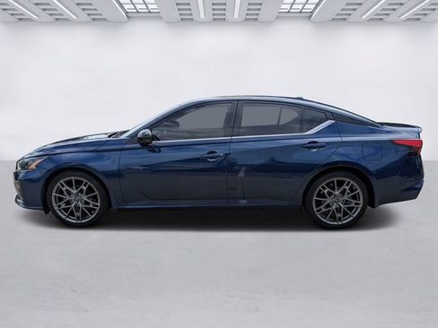 Used 2023 Nissan Altima 2.0 SR FWD image 7