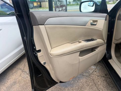 Used 2010 Toyota Avalon XL FWD image 17