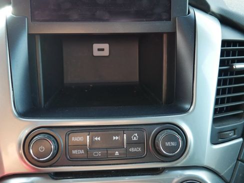 Used 2018 Chevrolet Tahoe Premier AWD/4WD image 24