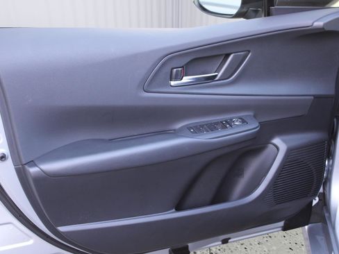 Used 2026 Toyota Prius Plug-In Hybrid image 39