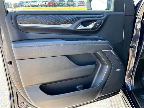 Used 2023 GMC Yukon Denali w/ Max Trailering Package image 9