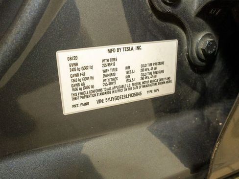 Used 2020 Tesla Model Y Long Range image 19