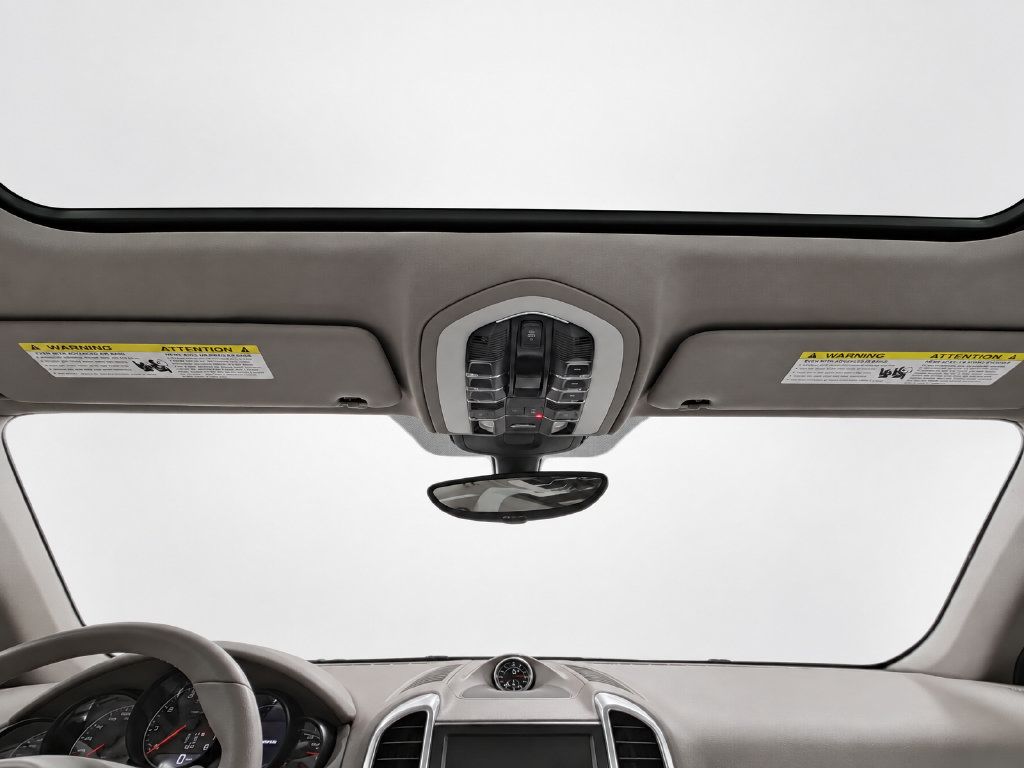 Used 2012 Porsche Cayenne AWD/4WD image 13