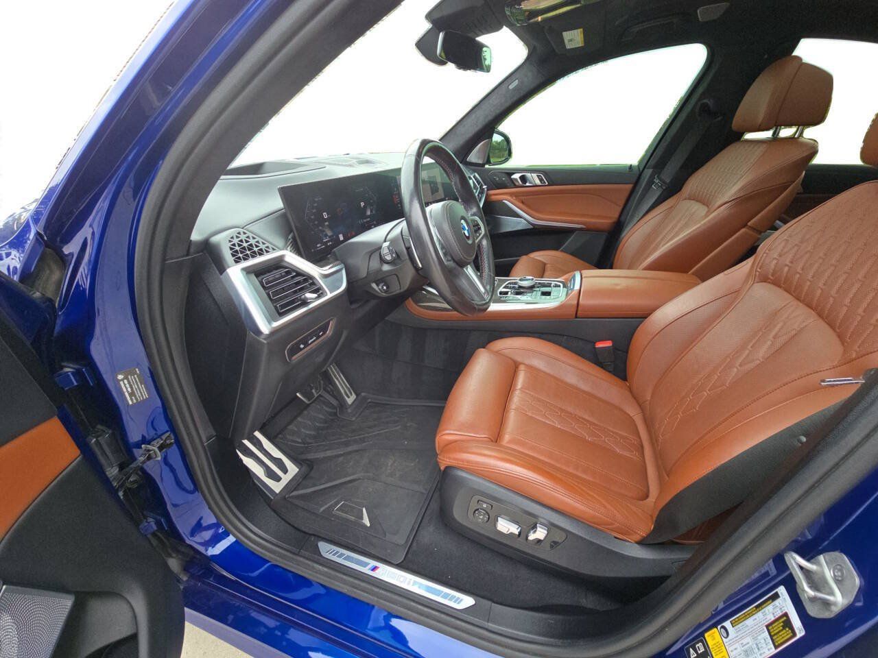 Used 2024 BMW X7 M60i w/ Executive Package AWD/4WD image 44