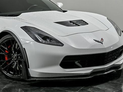 Used 2016 Chevrolet Corvette Z06 RWD image 2