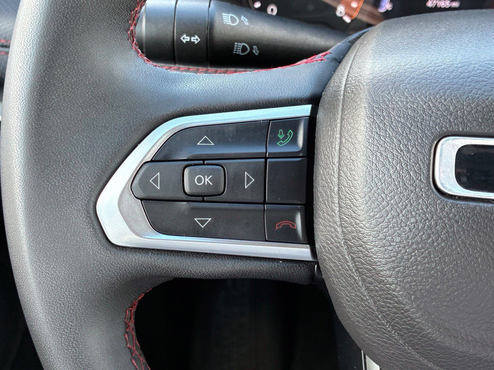 Used 2025 Jeep Compass Trailhawk AWD/4WD image 23