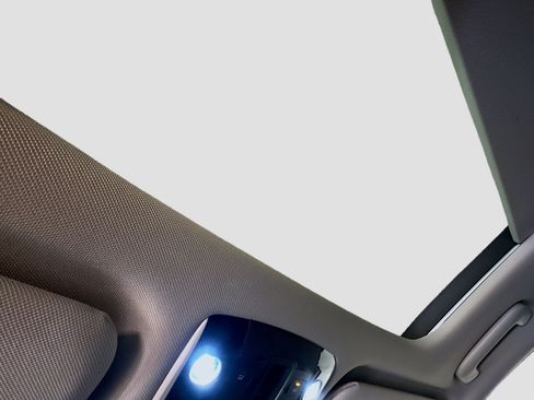 Used 2022 Kia Sorento SX image 27