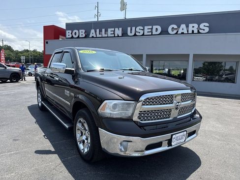 Used 2016 RAM 1500 Laramie AWD/4WD image 7