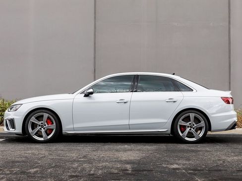 Used 2022 Audi S4 Premium Plus w/ Premium Plus Package image 2