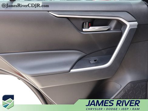 Used 2023 Toyota RAV4 XLE Premium AWD/4WD image 17