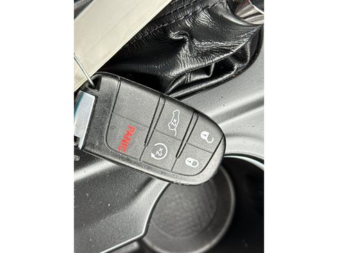 Used 2024 Dodge Durango GT AWD/4WD image 40