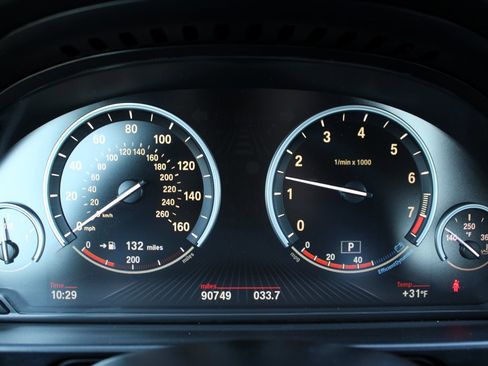 Used 2013 BMW 550i xDrive Sedan image 20