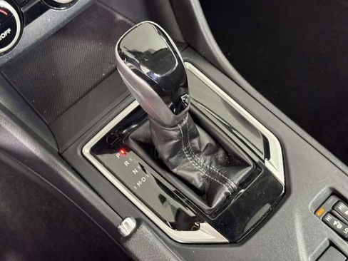 Used 2020 Subaru Impreza 2.0i Limited image 30