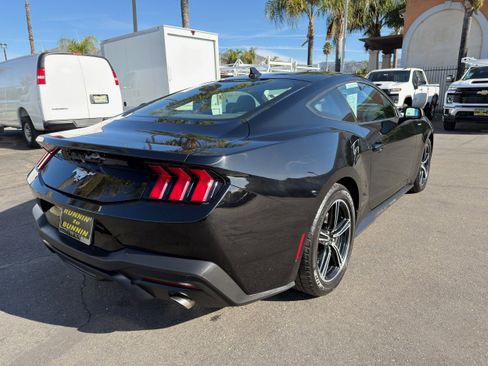 Used 2024 Ford Mustang Coupe image 8