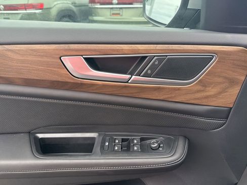 New 2026 Volkswagen Atlas SE image 17