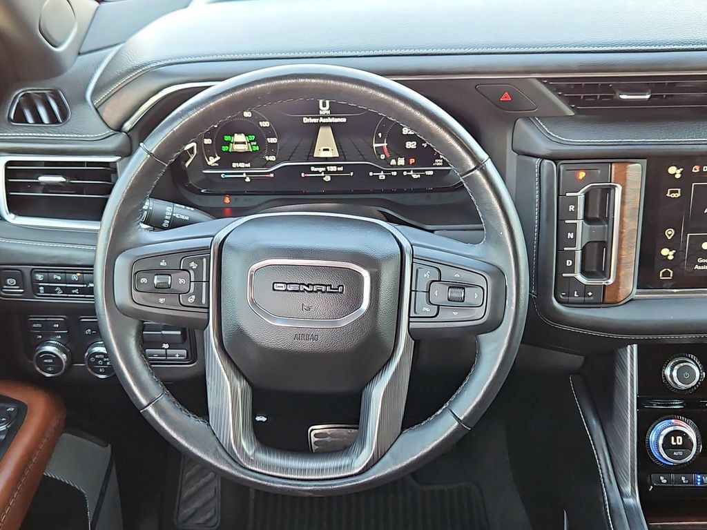 Used 2023 GMC Yukon Denali Ultimate AWD/4WD image 22