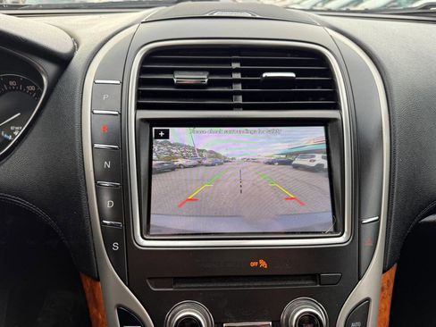 Used 2018 Lincoln MKX Select w/ Select Plus Package image 13