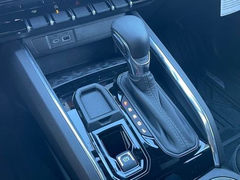 New 2026 GMC Canyon Elevation w/ Convenience Package image 15