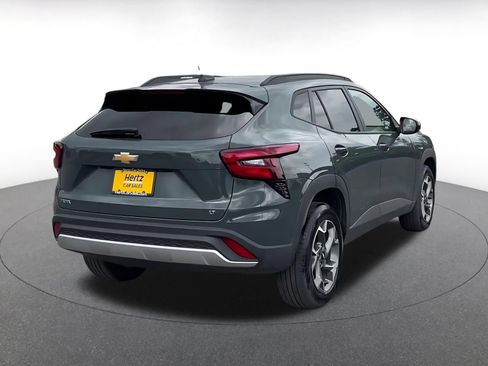 Used 2025 Chevrolet Trax LT FWD image 15