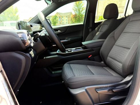 New 2026 Chevrolet Equinox LT FWD image 21
