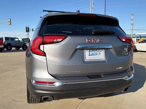 Used 2018 GMC Terrain SLT w/ Preferred Package AWD/4WD image 14