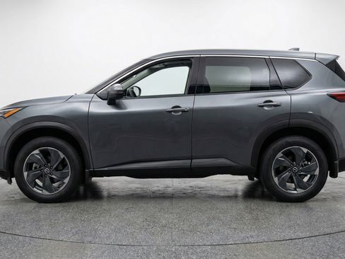 Used 2025 Nissan Rogue SV image 5