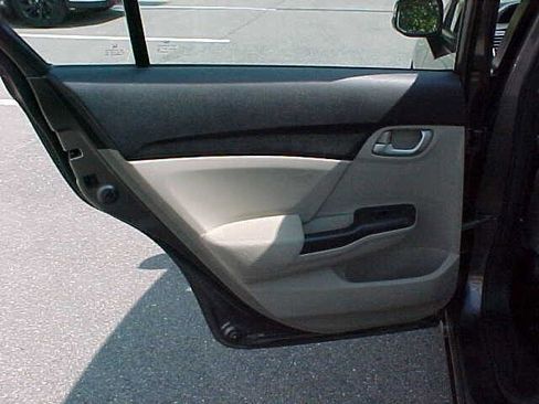 Used 2013 Honda Civic LX image 16