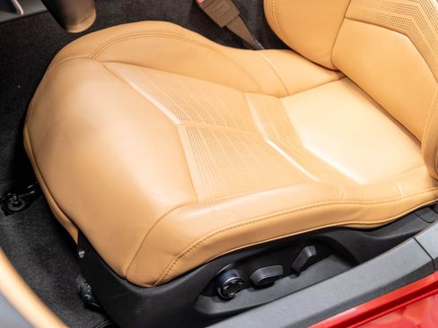 Used 2023 Chevrolet Corvette Stingray Preferred Conv w/ Z51 Performance Package RWD image 8