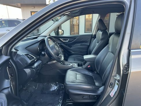 Used 2019 Subaru Forester Limited w/ Popular Package #3 image 9
