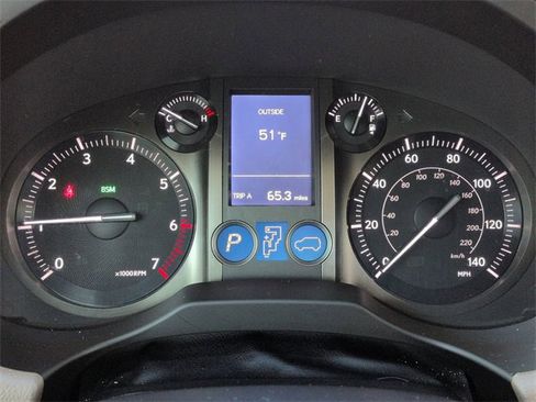 Used 2015 Lexus GX 460 w/ Premium Package image 30