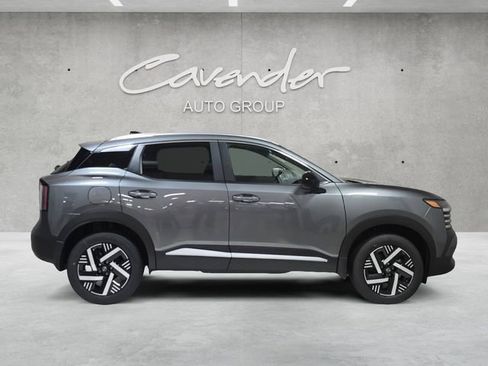 New 2026 Nissan Kicks SV FWD image 17