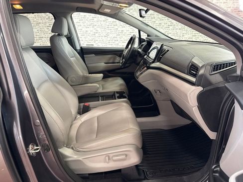 Used 2019 Honda Odyssey EX-L image 11