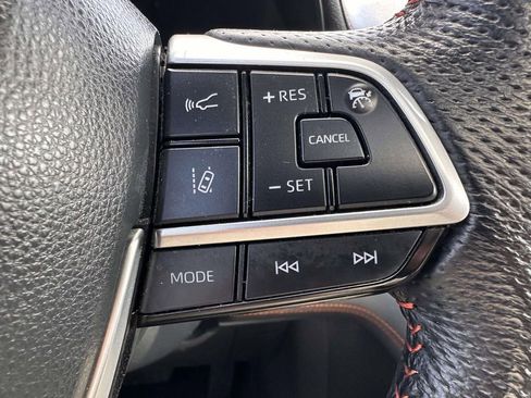 Used 2023 Toyota Sienna XSE w/ XSE Plus Package FWD image 20