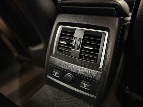 Used 2016 BMW M3 RWD image 38