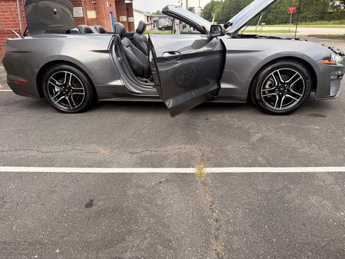 Used 2022 Ford Mustang Premium RWD image 20