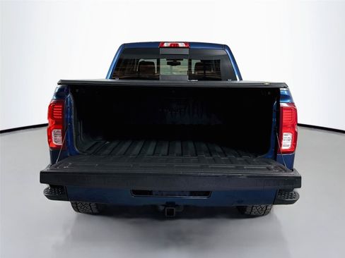 Used 2017 Chevrolet Silverado 1500 LTZ Z71 w/ LTZ Plus Package AWD/4WD image 28