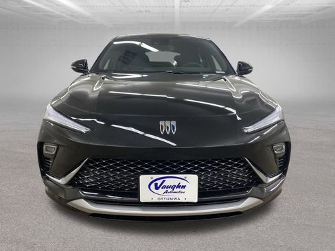 New 2025 Buick Envista Avenir image 3