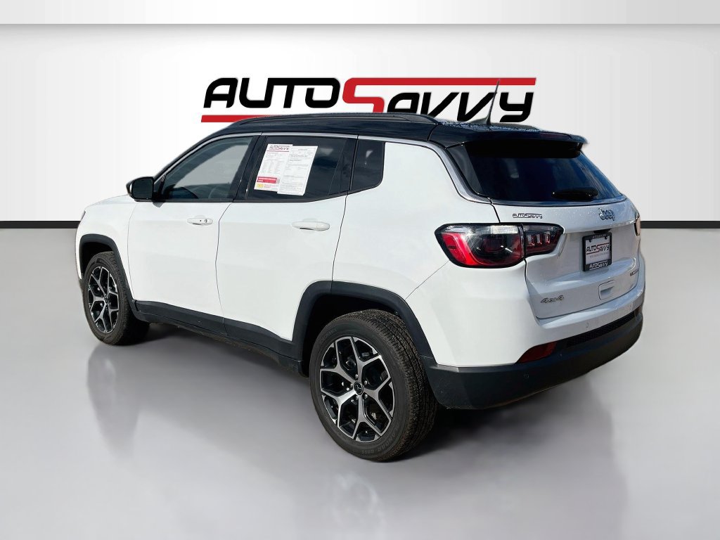Used 2025 Jeep Compass Limited AWD/4WD image 5