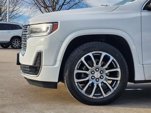 Used 2023 GMC Acadia Denali image 8