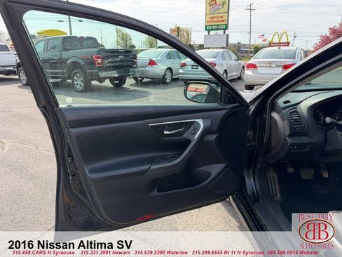 Used 2016 Nissan Altima 2.5 SV FWD image 9