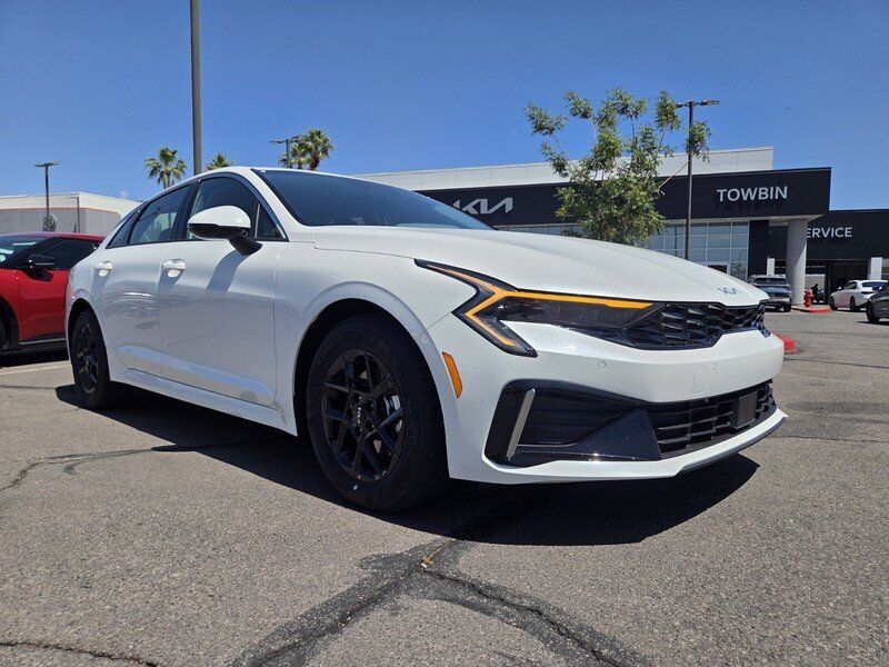 New 2026 Kia K5 LXS FWD image 2