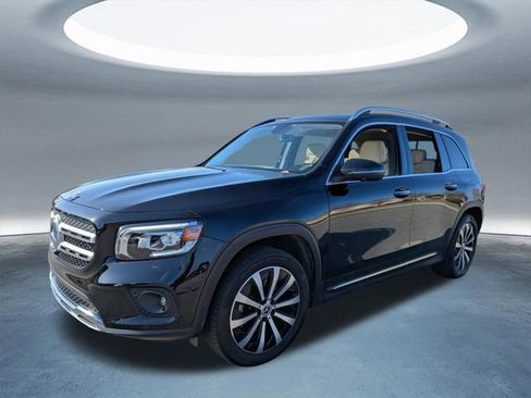 Used 2022 Mercedes-Benz GLB 250 image 8