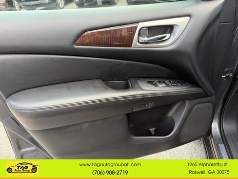 Used 2013 Nissan Pathfinder Platinum FWD image 13