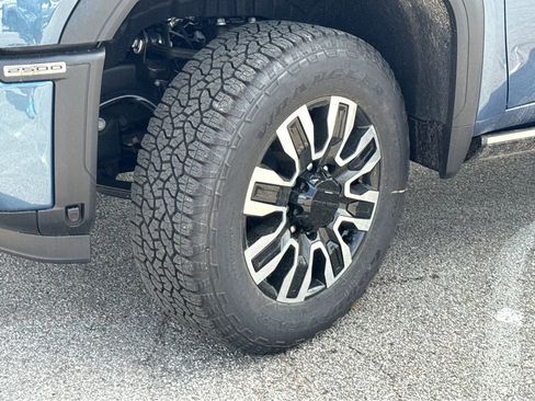 New 2026 GMC Sierra 2500 Denali Ultimate image 24