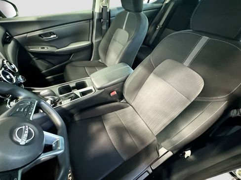 Used 2025 Nissan Sentra SV image 16