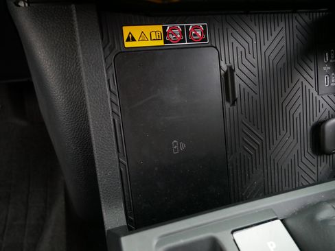 Used 2024 Toyota Tacoma TRD Off-Road w/ TRD Off Road Premium Package image 35