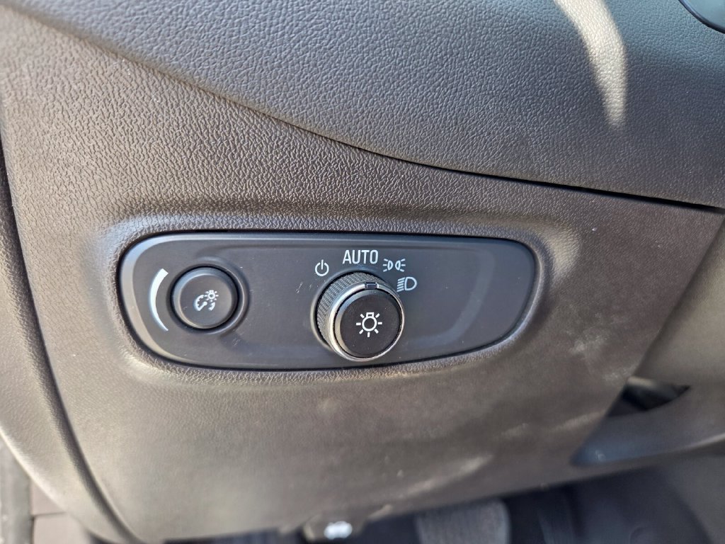 Used 2024 Chevrolet Equinox LT AWD/4WD image 23
