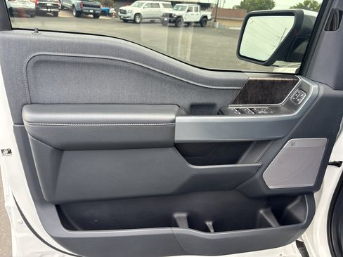 Used 2022 Ford F150 Lariat AWD/4WD image 10
