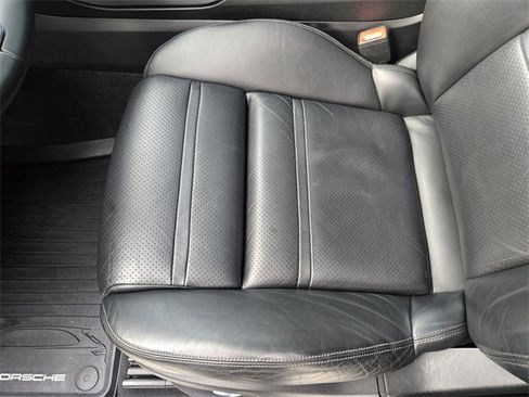 Used 2019 Porsche Cayenne image 13